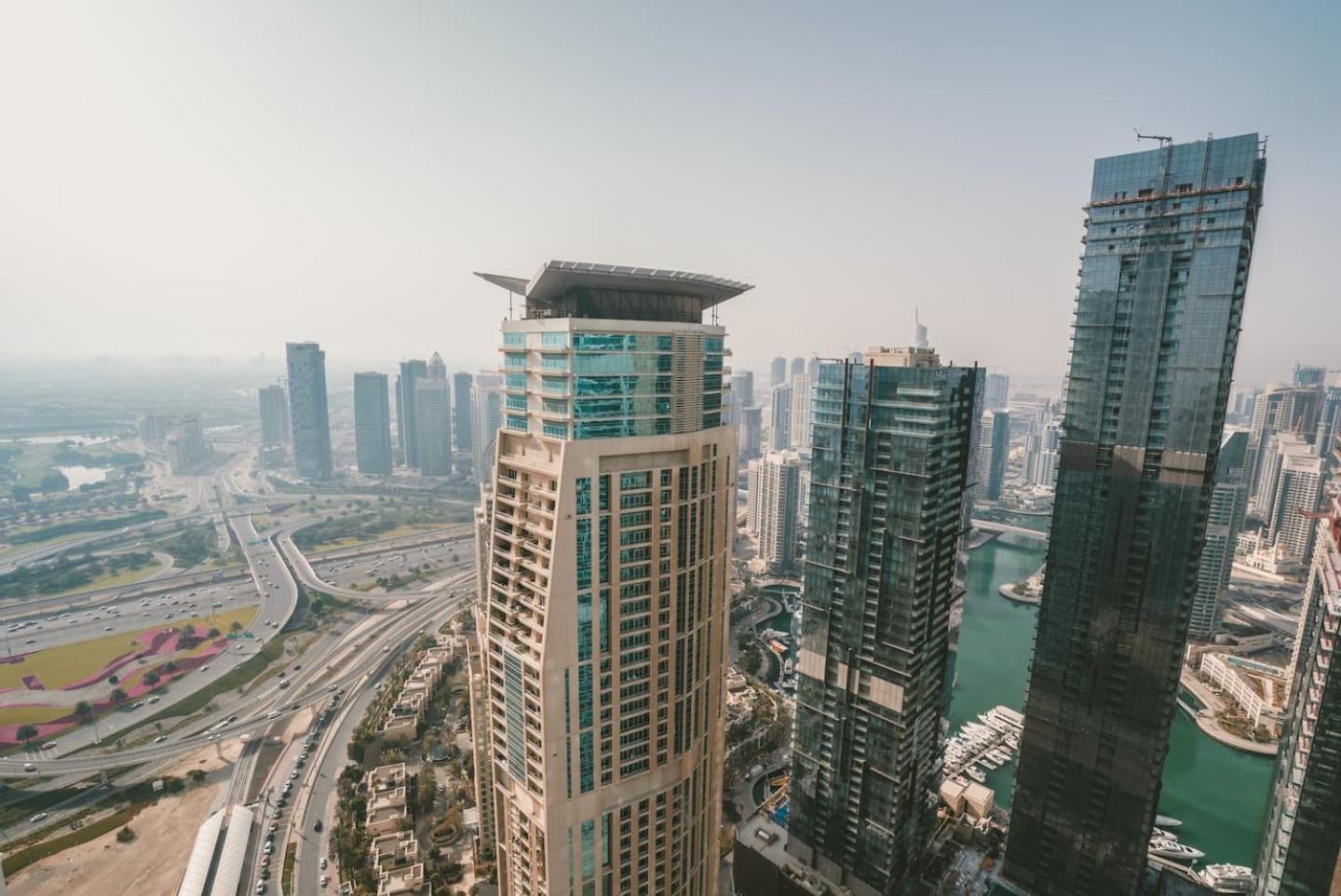 Aparthotel Iconic Marina & Sea Views From The 52nd Floor